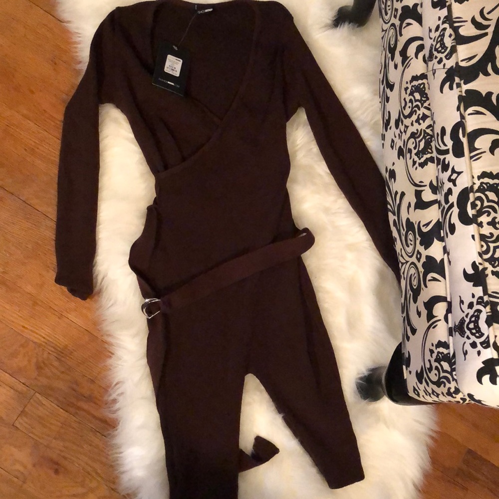 Fashion nova romper- fit me to small